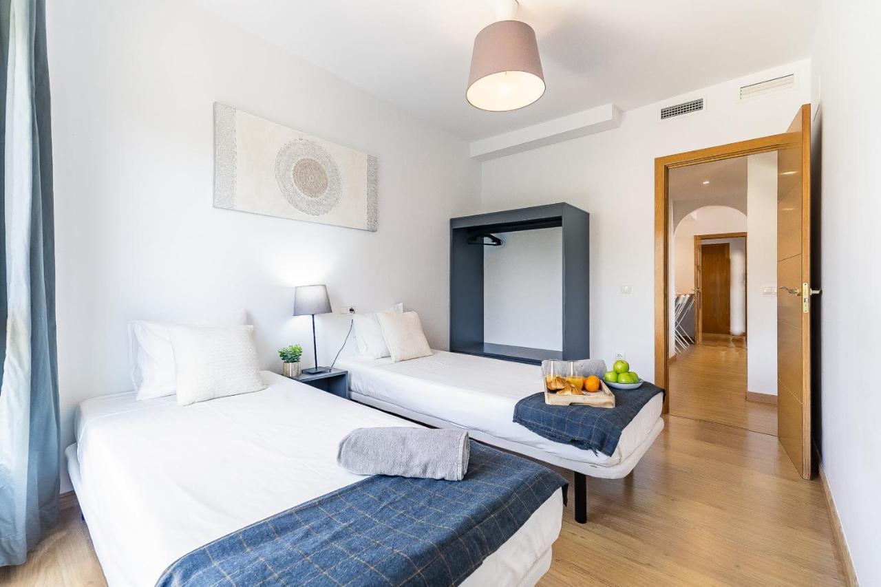 Modern Beach Apartment Valparaiso With Parking マラガ エクステリア 写真