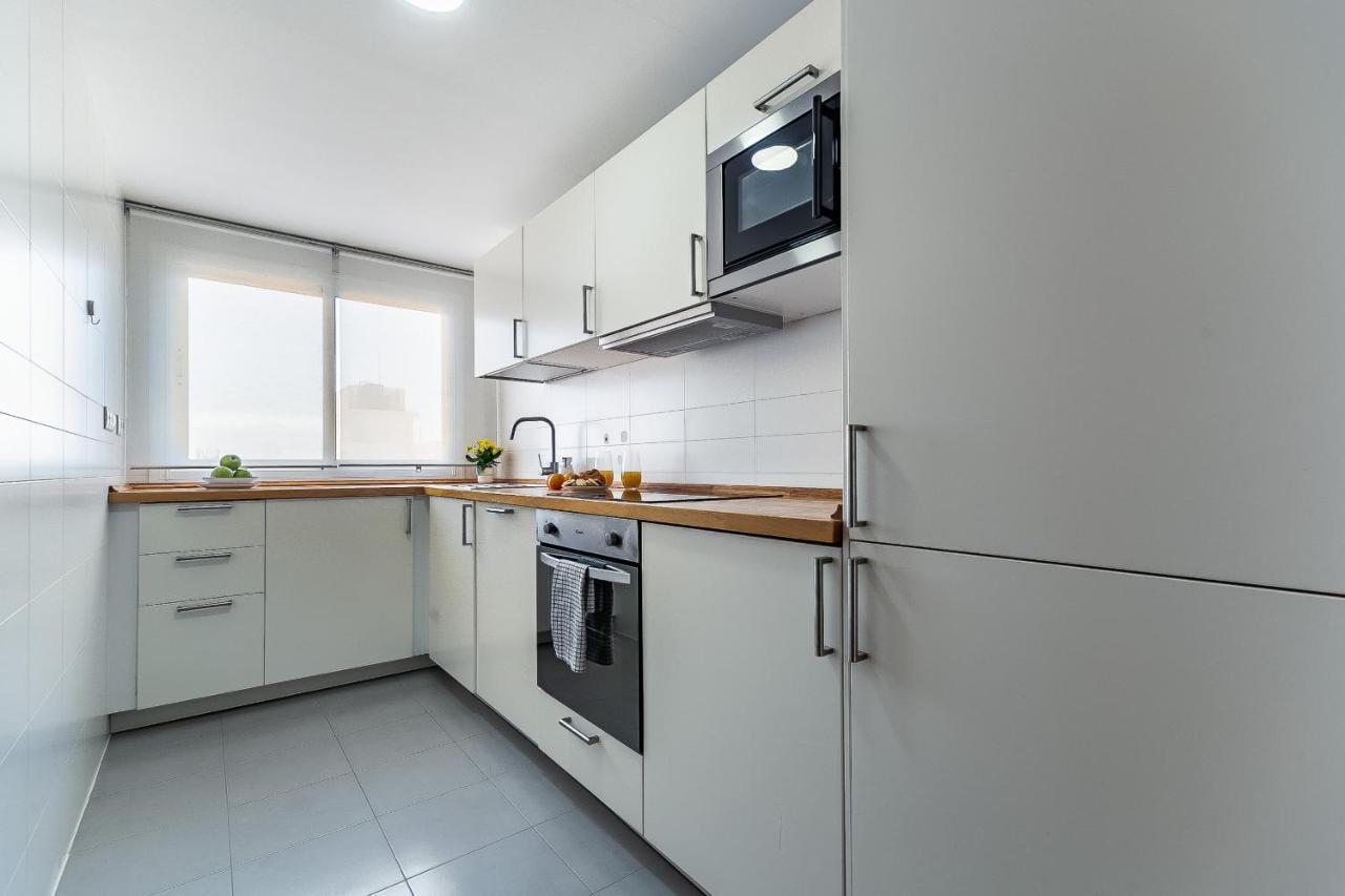 Modern Beach Apartment Valparaiso With Parking マラガ エクステリア 写真