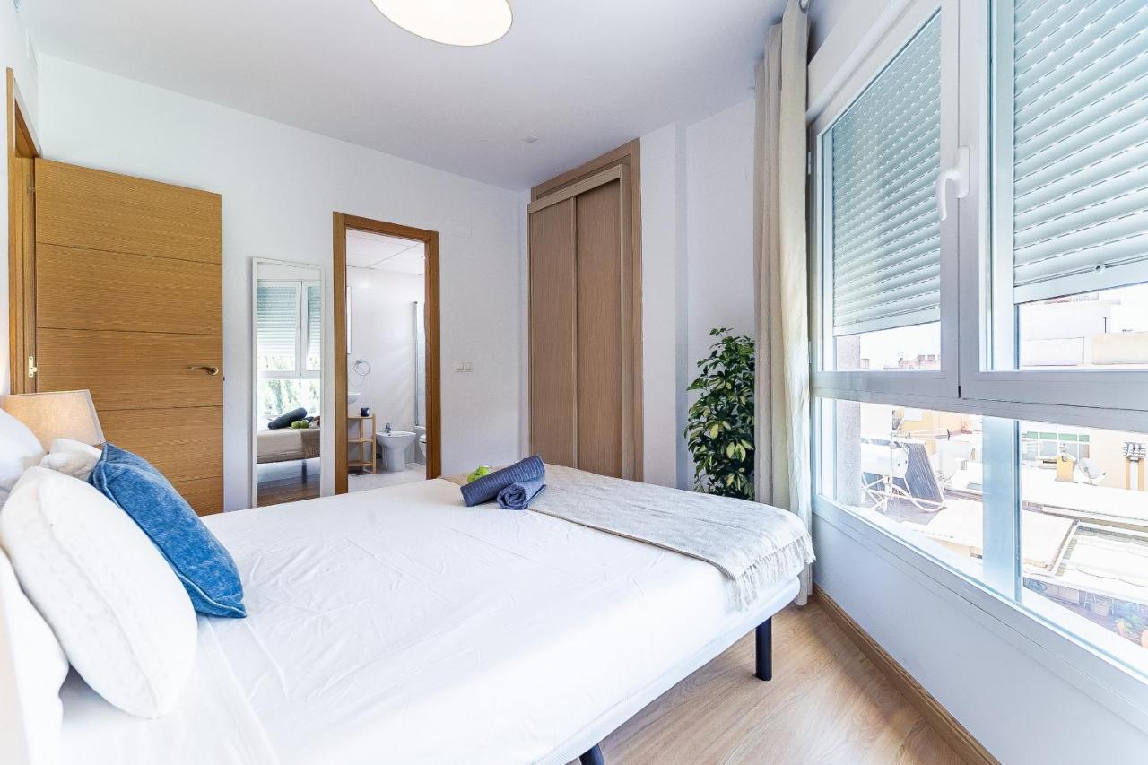 Modern Beach Apartment Valparaiso With Parking マラガ エクステリア 写真