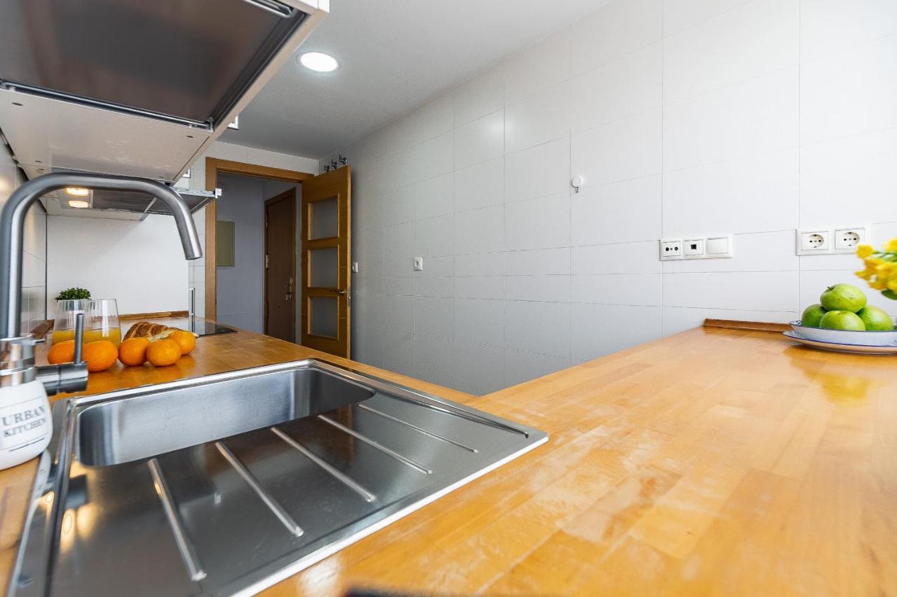 Modern Beach Apartment Valparaiso With Parking マラガ エクステリア 写真